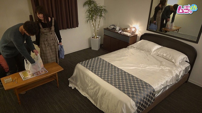 ニンゲン観察 最初から互いを意識しヤリたくてヤリたくて仕方がなかった男女が、合コンを抜け出しホテルでワンナイトセックス優梨まいな