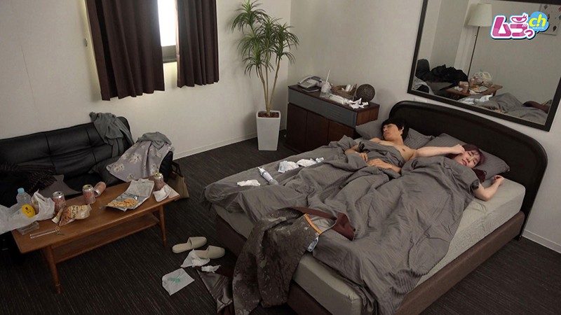 ニンゲン観察 目が覚めたら見知らぬイケメン。うっかりワンナイトしていた女が、タイプすぎて寝起きにおかわりセックス若月みいな