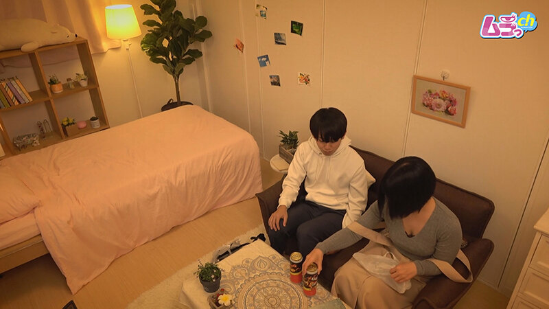 ニンゲン観察 地味だけどカワイイ女子に頼まれ人生初の肉棒をぶち込んだ処女喪失SEX柏木あみ