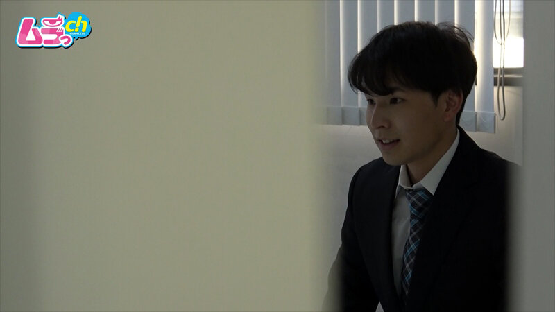 SOD男子社員 制作部 ムラっch AD 寺山隼人君 ビンビン勃起マラ×大量発射 監督になるなら演者さんの気持ちもわからないといけないのでチ〇ポを出して自らの企画を検証してもらいました。