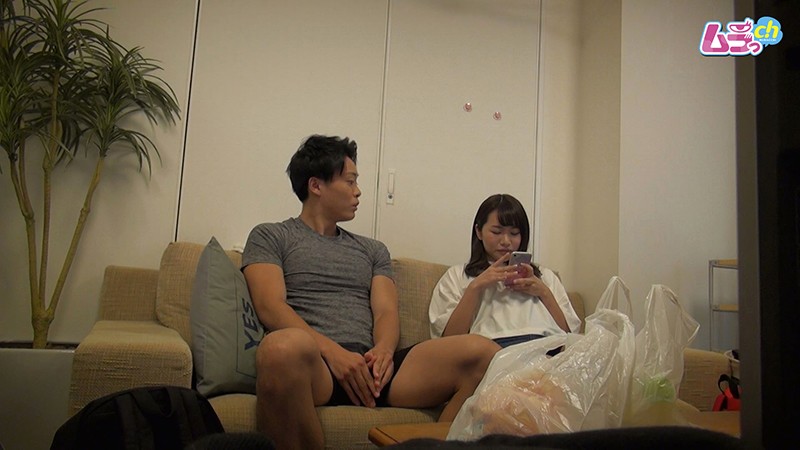 カップル盗撮 友人関係の男女がふたりきりで女性向けAVを見たらエロい雰囲気に流されそのままセックス如月夏希