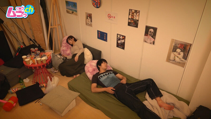 ニンゲン観察 サークルの部室でふたりきり、男性経験が少ないウブな地味巨乳娘にでっかいオッパイの正しい使用方法とおチ〇ポの魅力をわからせた夜。綾瀬こころ