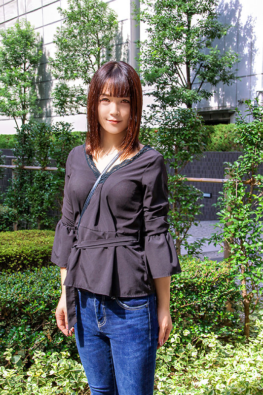 ニューハーフ「りな」の女をナンパしてまさかの！レズプレイ！佐々木ひなこ