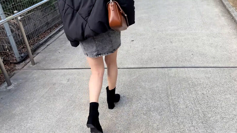 街角で声をかけてくすぐりさせてもらう 食品工場事務員 みりなちゃん