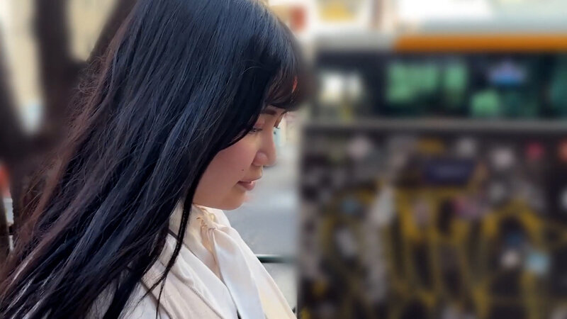 M男が街中で女性に声をかけてキスさせてもらう 社員食堂アルバイト みのりちゃん