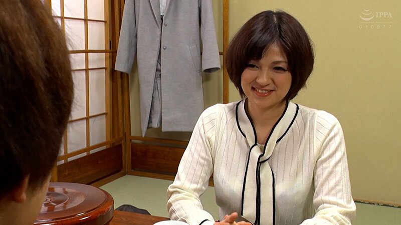 ショートヘアーの清楚系美熟女に愛の告白！戸惑いながらも受け入れ女の悦びを感じ快楽堕ちの禁断の愛の形！