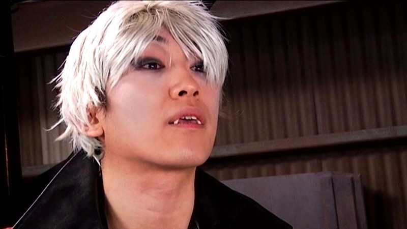 ミスタークイーン彩佳リリス（藤崎クロエ）