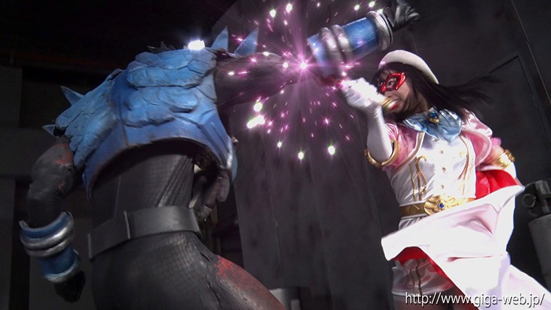 ヒロインハンター開発計画 美少女仮面オーロラ 聖なる戦士から生まれた悪魔、恐怖のオーロラハンター誕生！ 泉りおん泉りおん