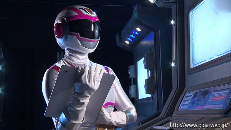 戦闘ヒロイン孤立無援チャージマーメイド ～恥辱の貞操帯～有村のぞみ・辻芽愛里