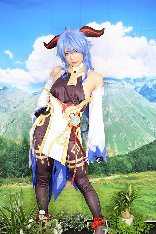 ビジュ良すぎ！性欲つよっつよ！どすけべ腰振りチ〇ポおねだり！【撮影会で絶大な人気を誇るコスプレイヤー美少女】連続生中出し子作り孕ませ種付け妊娠オープンワールドファック 一条みお一条みお