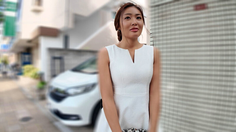 タイ古式マッサージで野獣覚醒！スタイル抜群な人妻（32歳）を騙すつもりが逆に痴女られ怒涛の潮吹き！逆顔射！？テカテカオイルの巨乳を振り乱し巨尻を跳ね上げる超淫乱中出しSEX！ 三岳ゆうな三岳ゆうな