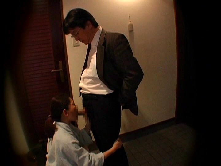 人妻騎乗位専門風俗盗撮 2