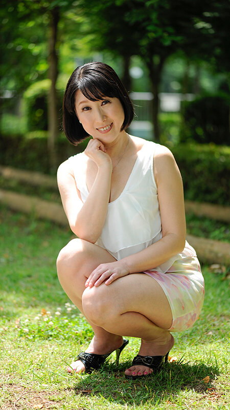 ショートヘアーのおばさん スッキリ清潔感！清清しい性格！さわやか美熟女とギャップがエロい濃厚エッチ（ハート）12人240分3