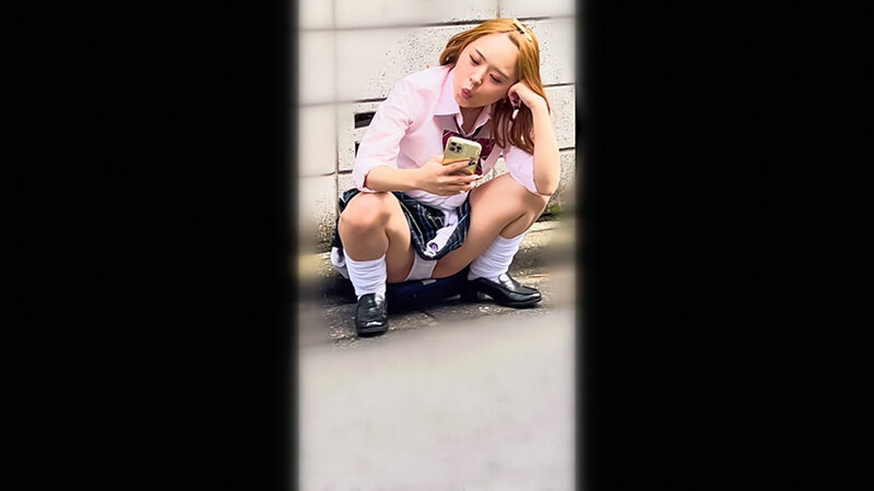 生意気ドSな炉利ギャルがM男を罵倒と責めテクで精子搾り取り調教 チ●コを生挿入させられ罵倒責め限界発射 菊池はる菊池はる