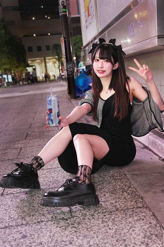 酔い潰れ寝転びギャルをお持ち帰り！@歌舞伎町 イラマ・スパンキング・首絞め へべれけ5P やよい （メスガキ31） 三葉やよい三葉やよい