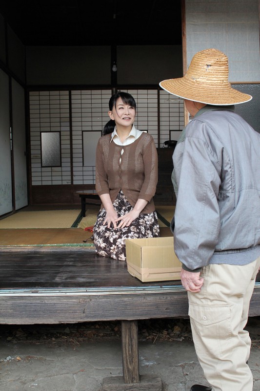 犯●れて…。～ある美熟女妻と逃亡犯の物語～ 浅井舞香浅井舞香