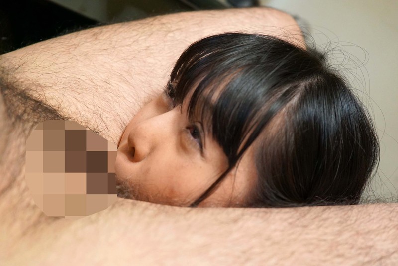 喉の奥までペニ挿入に歓喜する変態カップル月野ゆりあ