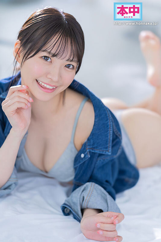 はにかみ笑顔かわいい美少女が完全主観であなたを見つめて中出し誘導！至高の【顔面特化】オナニーサポート 東條なつ東條なつ