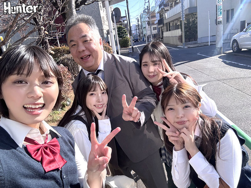 修学旅行で人生初のモテ期到来！万年童貞の僕が、教え子たちに一日中弄られハメられまくった美少女つるぺたハーレム 冬愛ことね 市井結夏 もなみ鈴 牧野怜奈冬愛ことね・市井結夏・もなみ鈴