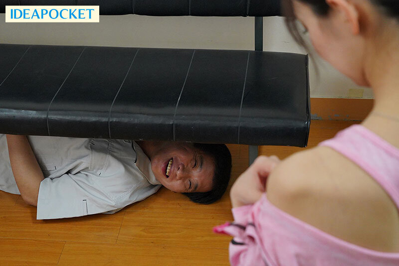 パンストマニアの標的になった太もも美脚女教師 美脚すらり！まんまる美尻！狂気的ストーカーの粘着性交 さくらわかなさくらわかな