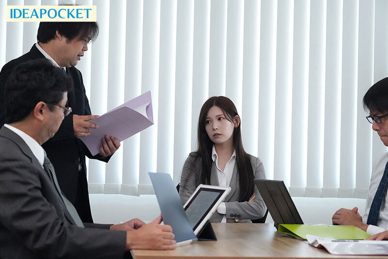 おっさん部下のクンニがドストライク！！ 万年平社員オジサンの俺が会社に内緒で女性用風俗開業！120分ロングコースで会社の女上司と鉢合わせ… 「お願いだからもう挿れて…」と延長懇願するまで舐め堕としてついでに中出ししまくってやった…！ 明里つむぎ明里つむぎ