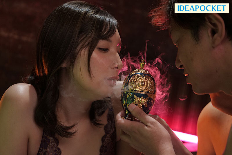 本物芸能人崩壊。10種の覚醒媚薬で理性ブッ飛びランジェリーキメセク 仲村みう仲村みう