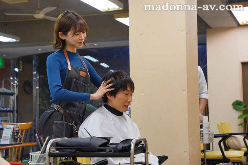 「アナタだけの特別サービスですよ…？」 人妻美容師の誘惑 夫婦経営のヘアサロンで担当・すみれさんに中出しをせがまれ痴女られた僕。 黒川すみれ黒川すみれ