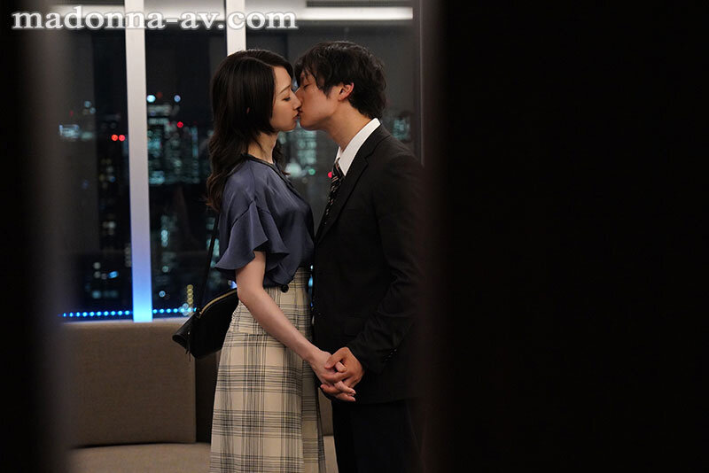 スイートルームNTR 妻から送られてきた疑惑の写真 水戸かな水戸かな