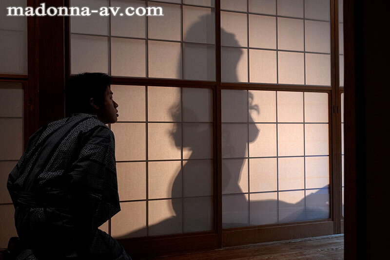 毎晩旦那とヤリまくる絶倫叔母と一泊二日の搾精旅行 ヌカれまくって性に目覚めた童貞の僕は… すべて忘れて連続中出し交尾にハマってしまった。 風間ゆみ風間ゆみ