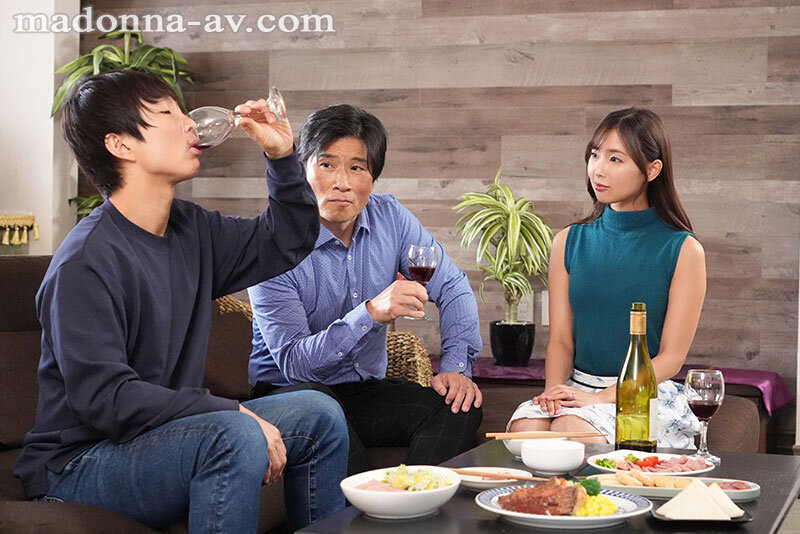 愛を認めさせたくて妻と絶倫の後輩を2人きりにして3時間…抜かずの追撃中出し計16発で妻を奪われた僕のNTR話 市来まひろ市来まひろ