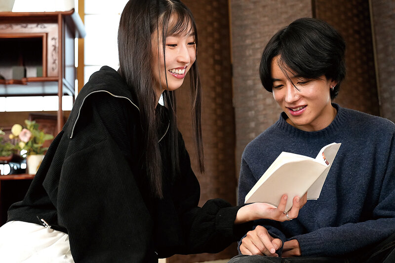 居候先のドえろい奥さんに翻弄される僕 藤咲紫藤咲紫