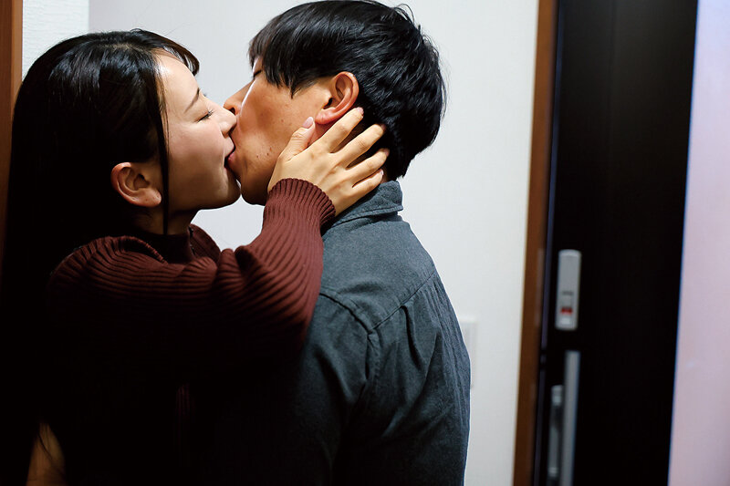 愛する妻の裏の顔 紗々原ゆり紗々原ゆり