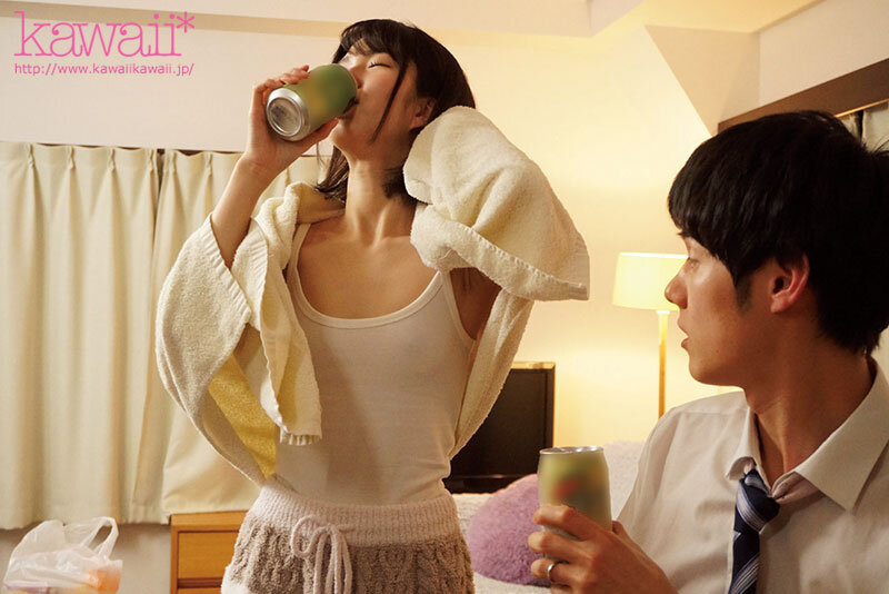 kawaii* ヒットシリーズコレクション 終電なくなり可愛い女子の部屋に… 無防備すぎる部屋着、すっぴんとおっぱいに興奮した僕は一晩中モウレツにハメ狂った… コンプリート8時間BEST伊藤舞雪・倉本すみれ・綾瀬こころ