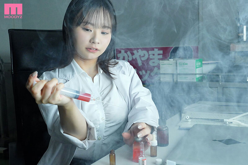 連続射精するまで勃起させちゃうニヤニヤ巨乳女医の媚薬パイズリ痴女クリニック 中山ふみか中山ふみか