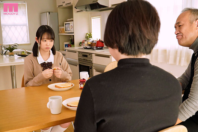 妻が帰省した3日間発育しきって喰い頃な巨乳連れ子を一生分ヤリ貯めした。 桜ゆの桜ゆの