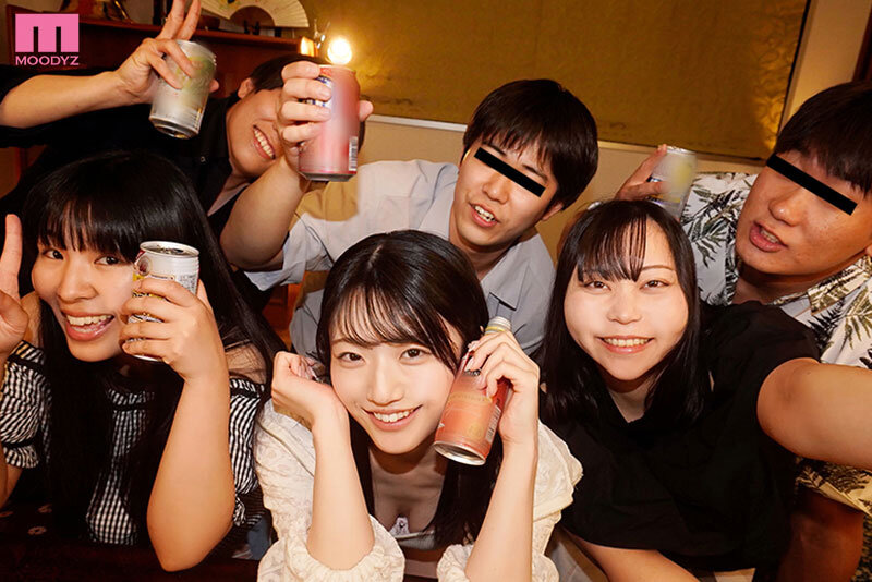 卒業旅行NTR 大学生最後のバカンスに酔いしれナンパ現地調達のチャラ男達に朝までハメられまくったカノジョ 輝星きら輝星きら