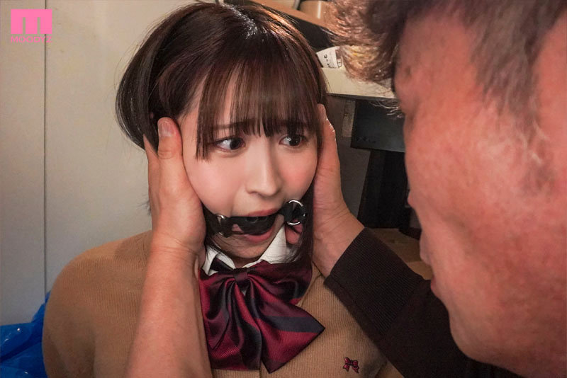 「りっかちゃんに彼氏が出来たなんて…」 10年分の片思いが爆発する隣人の異常性欲オヤジが媚薬でキメセク監禁 ゴミ部屋で汗だく失禁いいなり同棲させられた3日間 小野六花小野六花