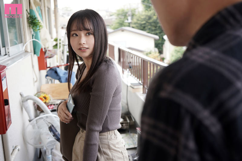 ゴミ部屋の絶倫濃厚オヤジに乳首ビンビンで爆乳を揉まれて中出し精子が逆流する程、犯●れ続けた隣人の女。 中山ふみか中山ふみか