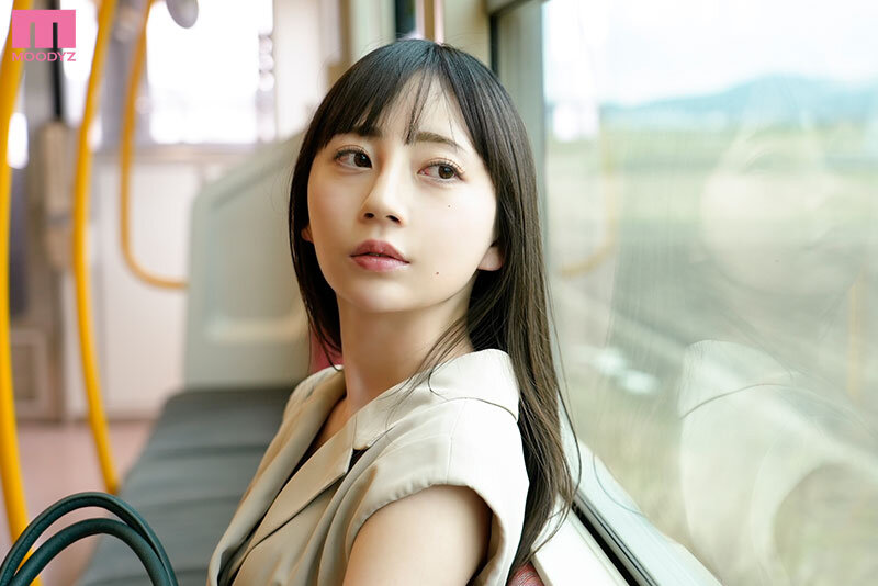 君が好き。 都会に染まって綺麗になった彼女の親友と田舎で再会し何度も何度もSEXに溺れてしまった。 七沢みあ七沢みあ