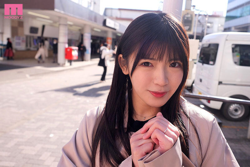 旦那さん…ごめんなさい。あなたの可愛らしい幼顔の奥さんちっぱいクリ乳首ビンビンッにして！ほんのり薄目の陰毛ぐっちょり濡らして敏感アクメAVデビューします――敬具。 新人 遠藤こはる遠藤こはる