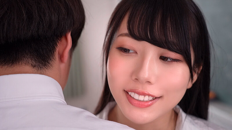 美人で優しい先生の裏の顔は…学内の男をM男クンに育ててイジメ抜くのが大好きなドS痴女でした。 尾崎えりか尾崎えりか