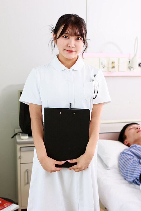 フェラチオしてくると噂の美人看護師 姫咲はな姫咲はな・藍澤りく