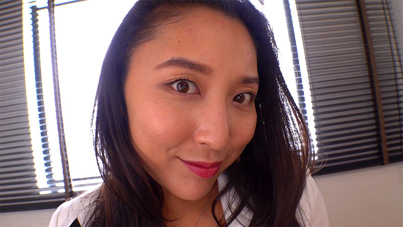 巨乳デカ尻でドエロく迫る流し目誘惑フェロモン 卑猥語女 本真ゆり本真ゆり