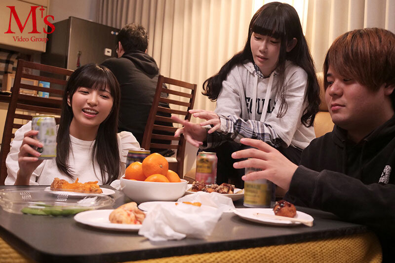 彼女、帰ってくる前にもう1回しちゃう？ 彼女が不在の数日間、非モテなボクは彼女の親友のあかりの誘惑に耐え切れず朝から晩まで何回も何回も中出しセックスしてしまった…。 根尾あかり根尾あかり