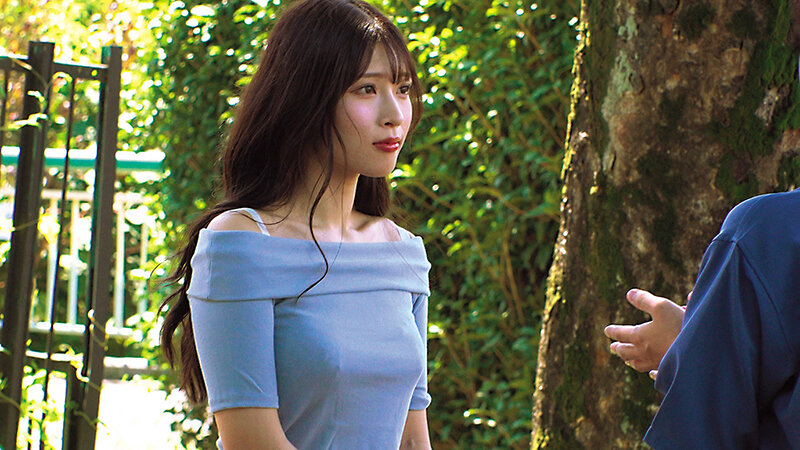 素人女子大生をガチナンパ！パンティ素股でカチカチのおち〇ぽがアソコに擦れてパンティは恥じらい汁まみれ！そのまま生で擦り合わせて、ぬっるぬっるワレメにズボっと入って連続生中出しSEX！！