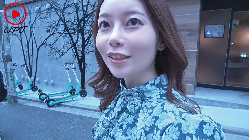 「早く咥えたくて…」マッチングアプリでゲット！！ 出会って超速ホテルIN即ハメ！気の強い美人妻は即効型の都合のイイ絶倫タダマンビッチだった。 人妻:さちかさん。絶倫9発！！