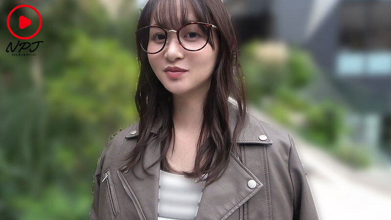 ≪OLの裏休日≫盛る人妻。 SNSで見つけた現役OLとオフパコ密会8発！？