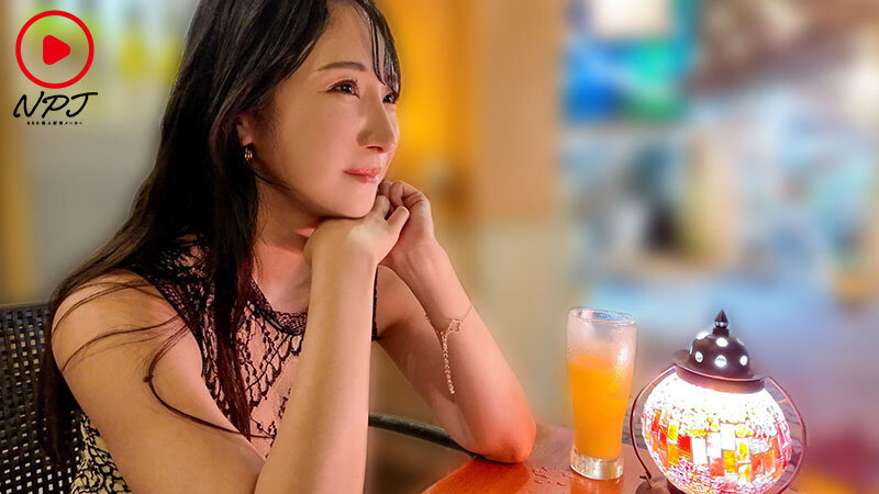 某高級ラウンジNo.1の超イイ女とハメたい 高級レストランで食事してホテルのスイートで飲み直したあとはほろ酔いいちゃいちゃお泊り中出しセックス