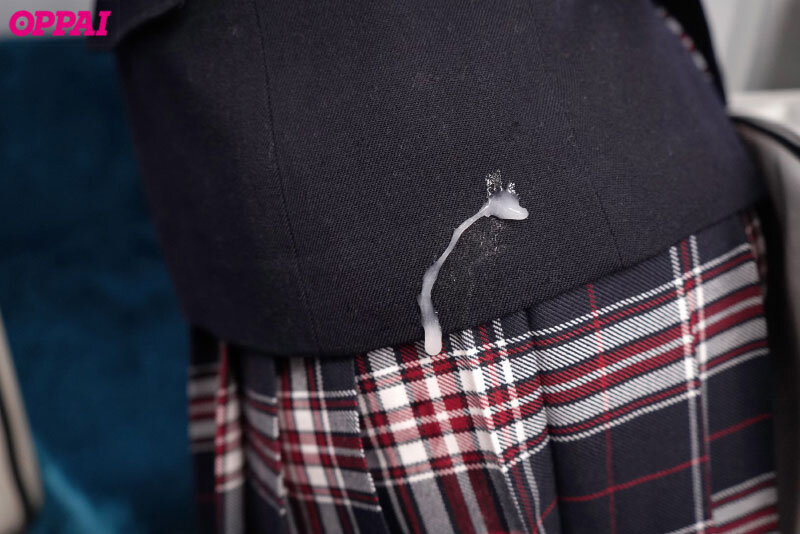 雨の日の最終電車で痴●され助けを求めて降りた場所は無人駅。凍える寒さに負けて痴●男と一夜を共にしてしまった私… 楪カレン楪カレン