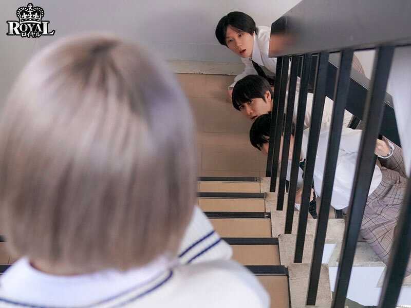 思春期の性欲有り余る巨乳ギャル幼馴染と僕は授業もサボり精子が溢れる程貪り合った。 春陽モカ春陽モカ